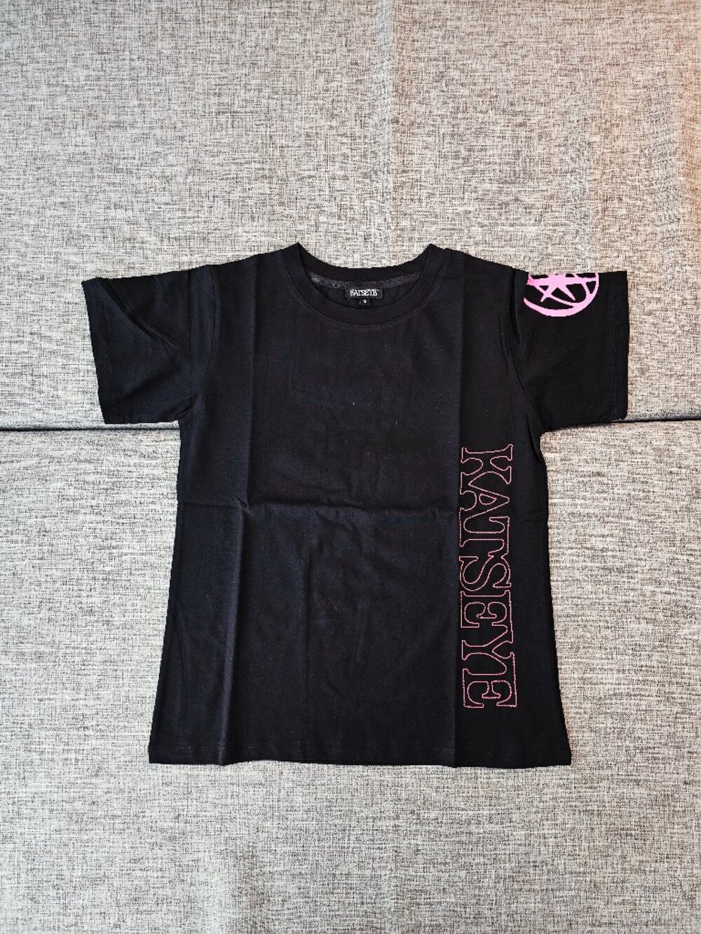 KATSEYE X EYEKONS BLACK T-SHIRT